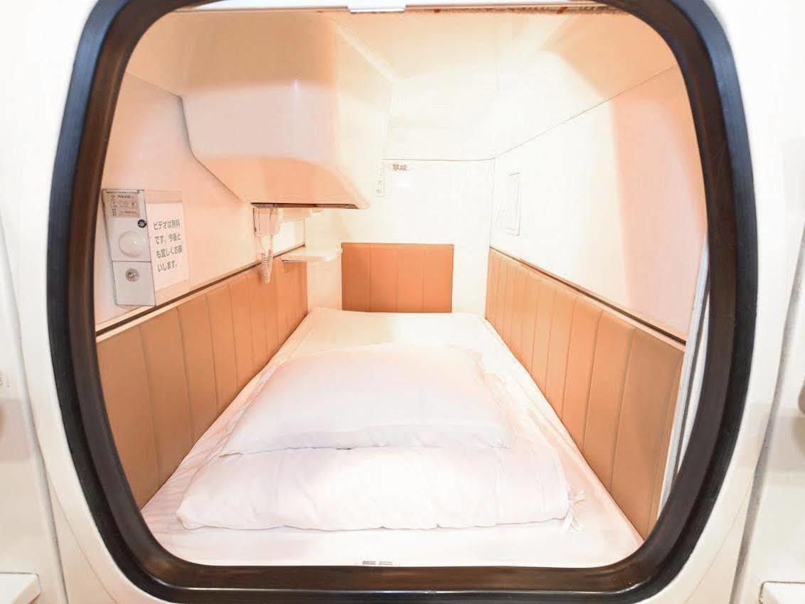 Hotel kapsul Capsule Shimbashi Tokyo